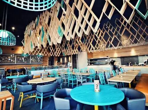 對于年輕食客，如何才能撩動他們的心呢？(圖10)