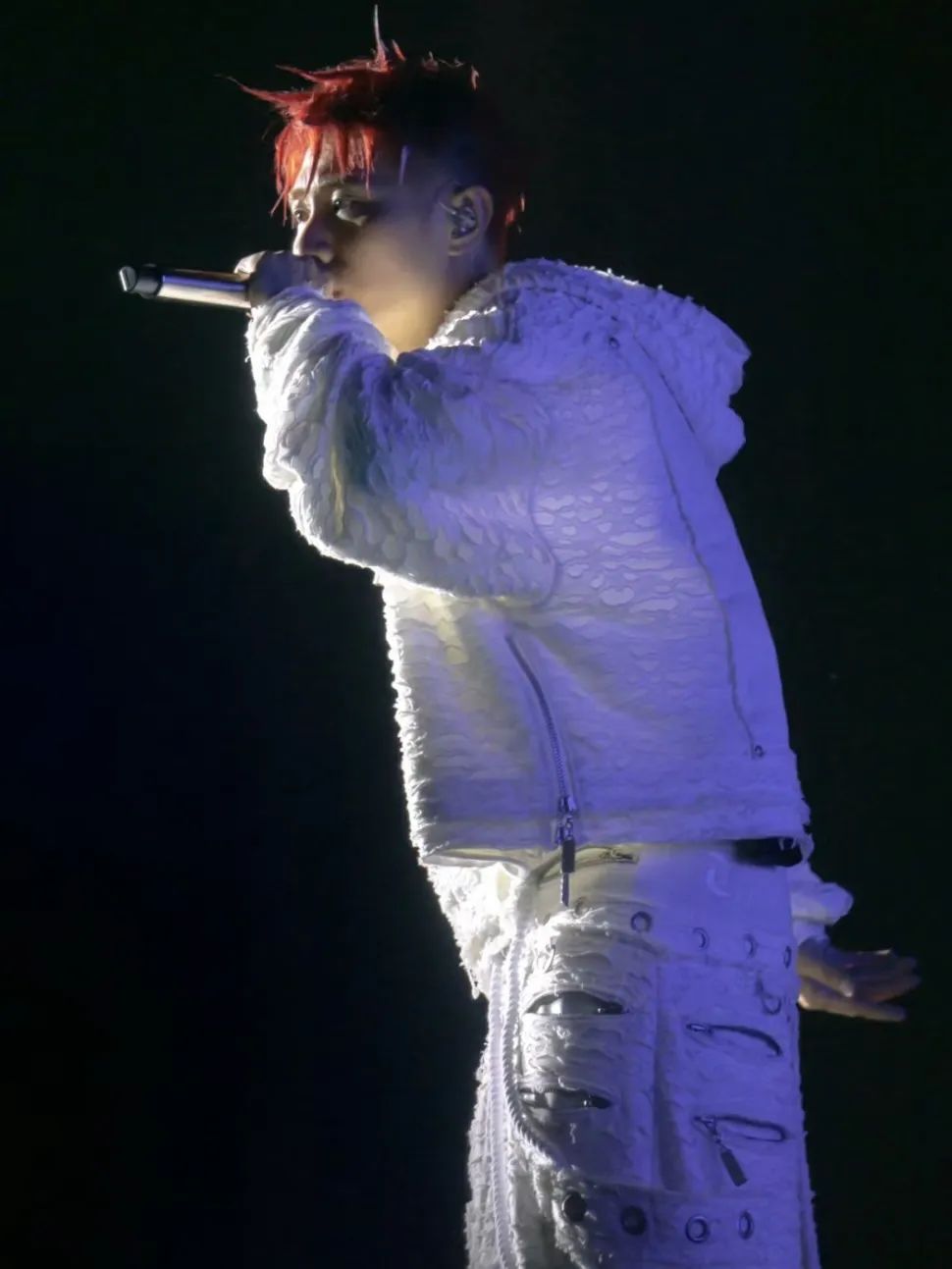 key.l刘聪「回到2000」2万人专场制作:超现实 高冲击 坠入复古未来!