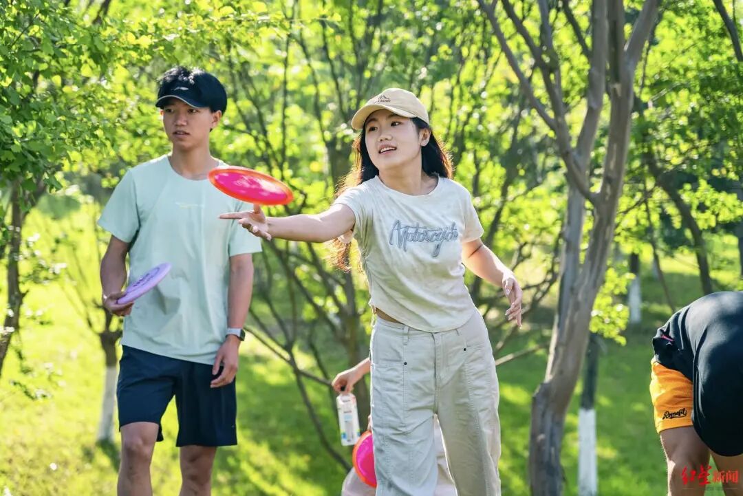 飞盘高尔夫，成都开打！“小孩哥”惊艳赛场插图6