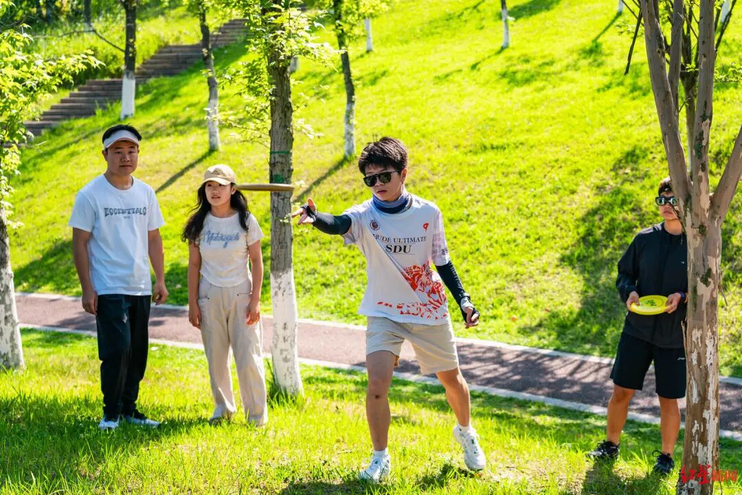 飞盘高尔夫，成都开打！“小孩哥”惊艳赛场插图2