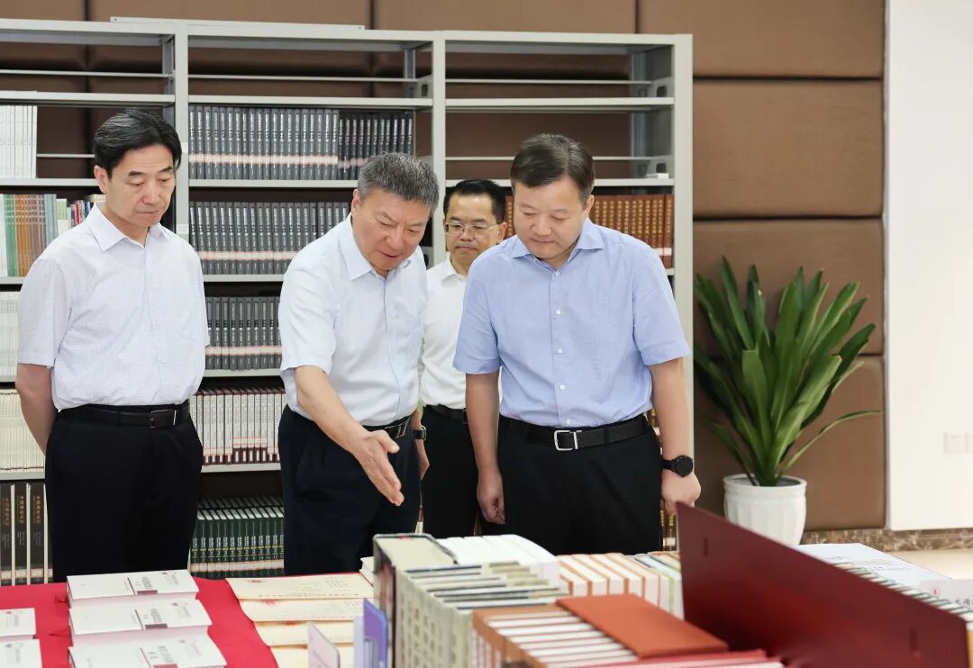 曹立军在四川大学走访对接工作 甘霖参加插图4