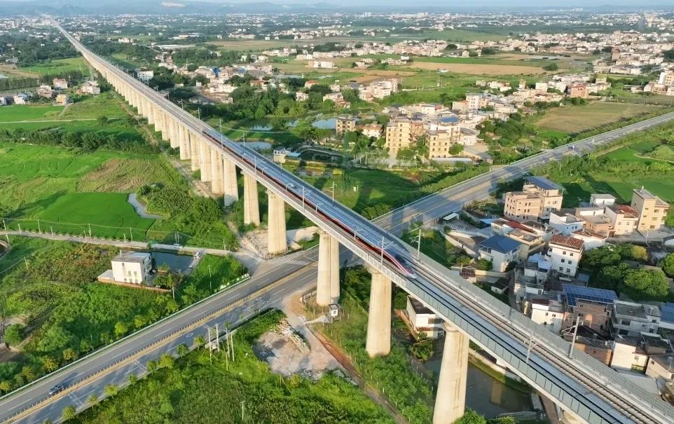 7月1日起，成都5小时45分飙拢长沙插图3