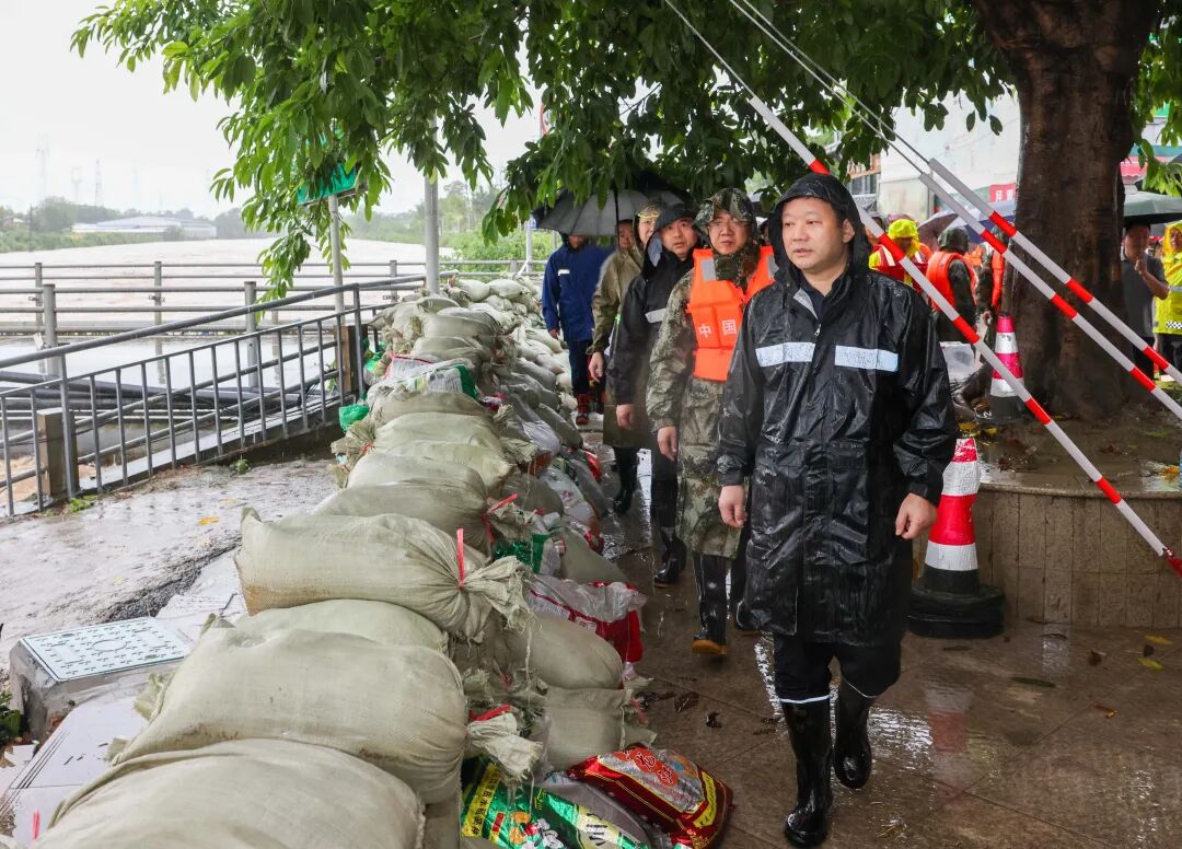 曹立军调度检查防汛和洪峰过境应对工作插图2