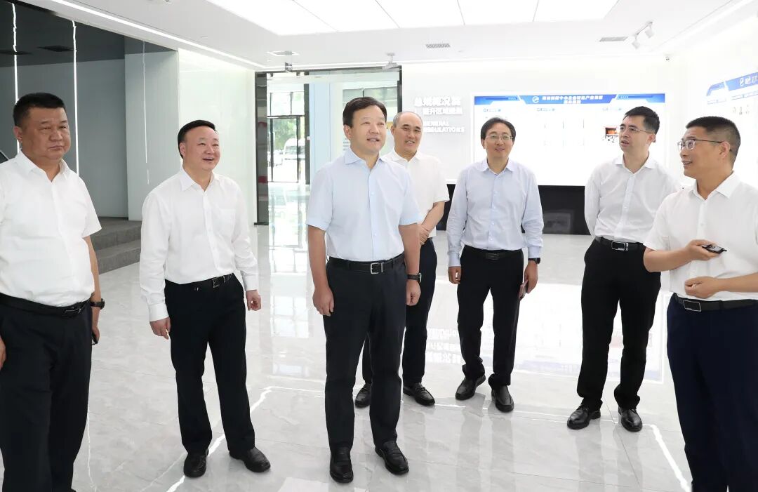 曹立军在武侯区宣讲省委十二届七次全会精神并调研插图2