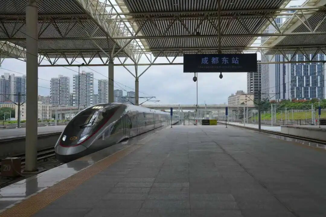 国庆期间，成都往返多地车票已售罄！加开安排→插图