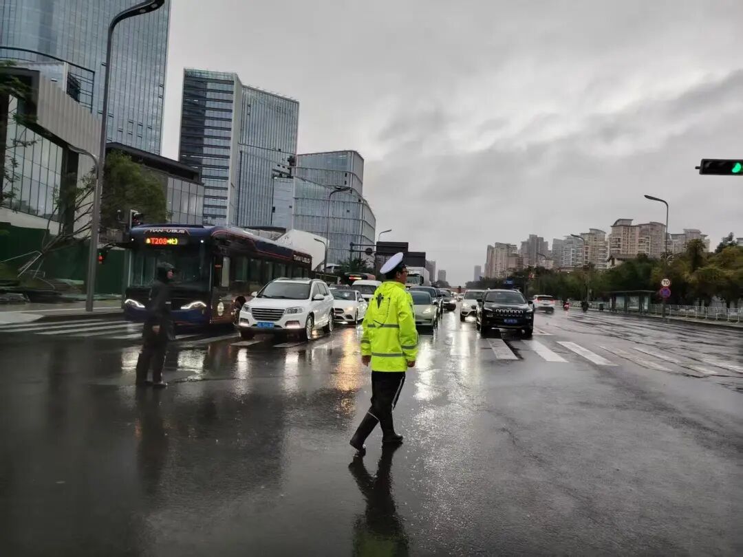 全市强降雨已趋于结束，积水路段正有序恢复插图1