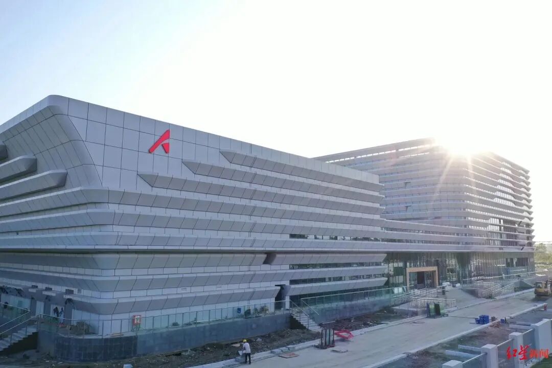 算力政策出台、数据集团揭牌……成都，主打一个“创新”