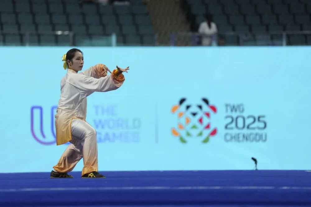 卢卓灵！成都世运会中国代表团拿下首金插图1