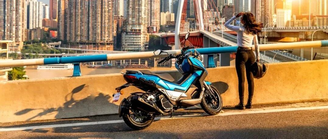 负重前行，高品质摩托双车打头阵。重组中的力帆即将涅槃重生？