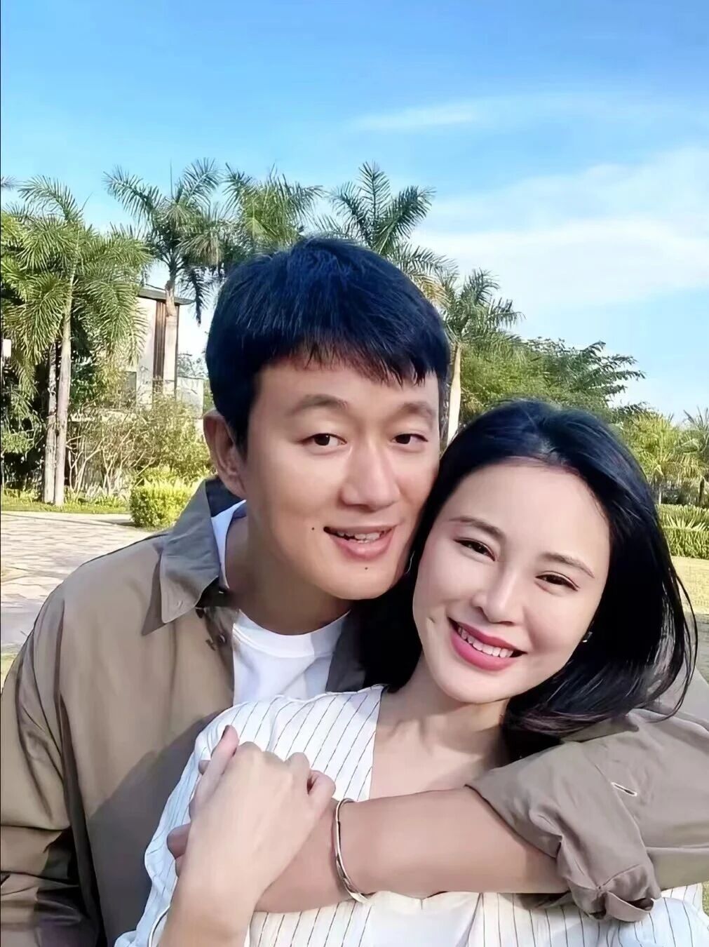 佟大为与17岁女儿荧幕合作,父女共同进步