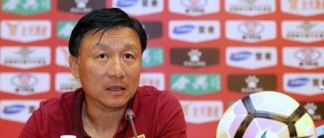 独家专访 | 为师为父，“孩子王”成耀东带国青队征战中乙有多难？