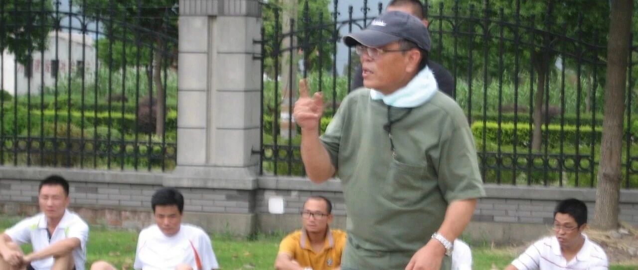 体育之育丨这位教体育的特级校长，把操场也变成了育德沃土