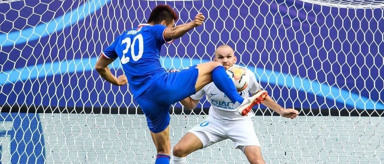 钱杰给精彩任意球破门，申花2比2憾平大连人​