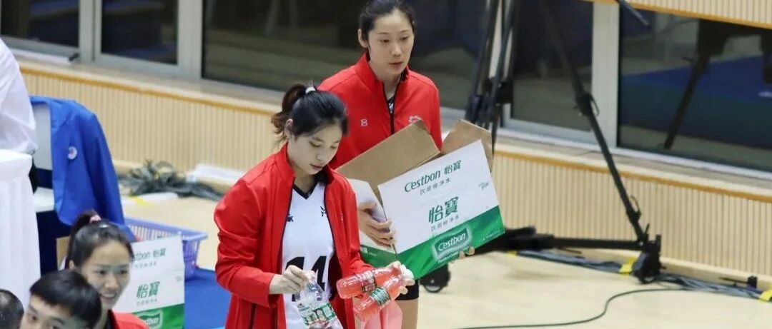 朱婷“改行”了？