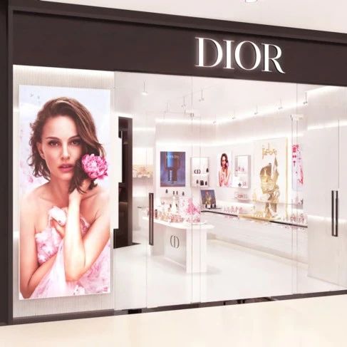 Dior迪奥龙湖杭州滨江天街香氛彩妆概念精品店盛大揭幕