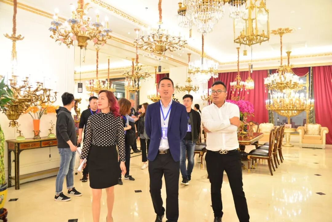 经销商参观玛莎蒂罗门店