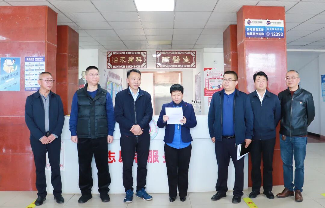 68威宁县人民政府副县长赵诗惠在致辞中指出,徐书名医工作室的建设