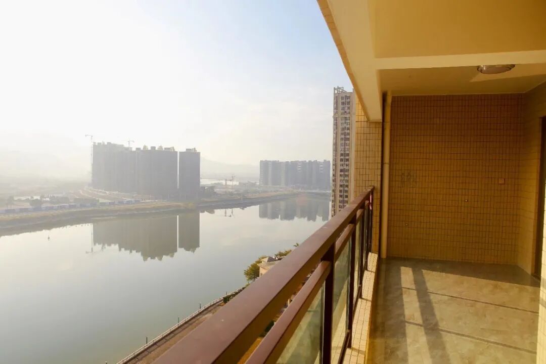 正第一视觉体验四会绿茵九龙湾全新江景阔宅