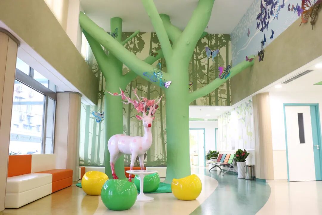 无痛皮试仪怎么用彩色手环、宇航员背心...带娃在这看医生，和你想象的不一样！_https://www.jmylbn.com_新闻资讯_第19张