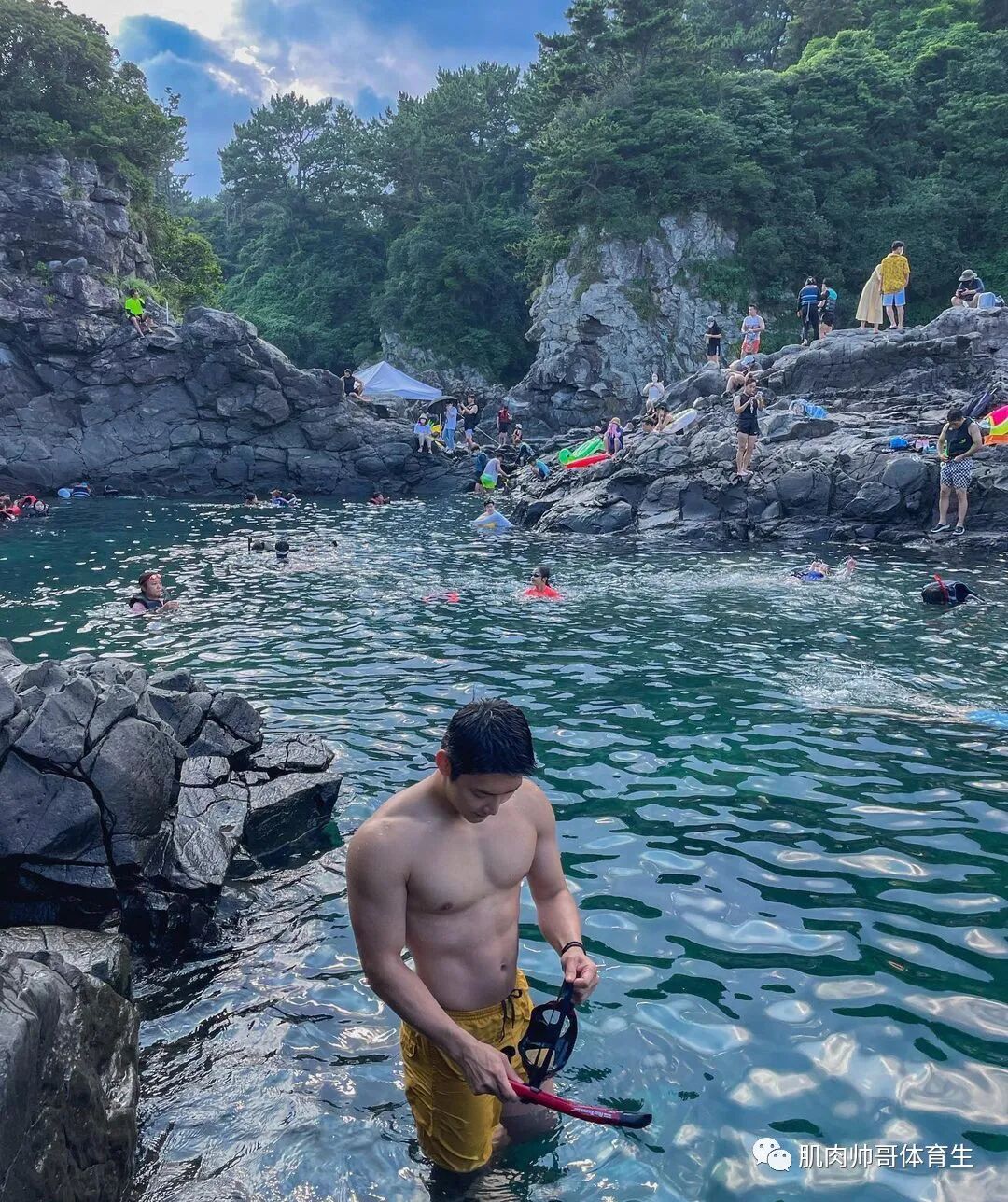 颜值平面男模，成熟帅的男生真的很有魅力