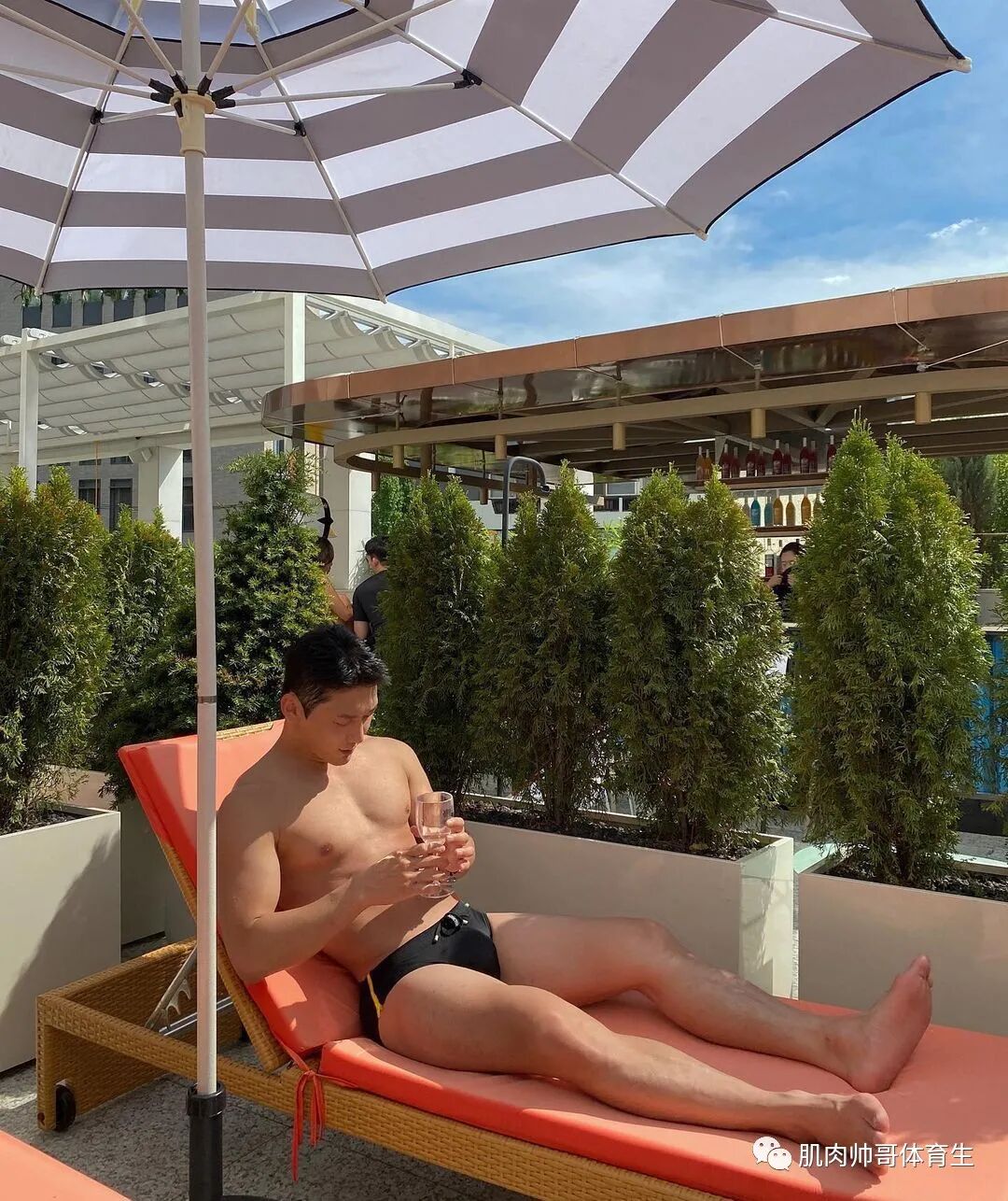 颜值平面男模，成熟帅的男生真的很有魅力