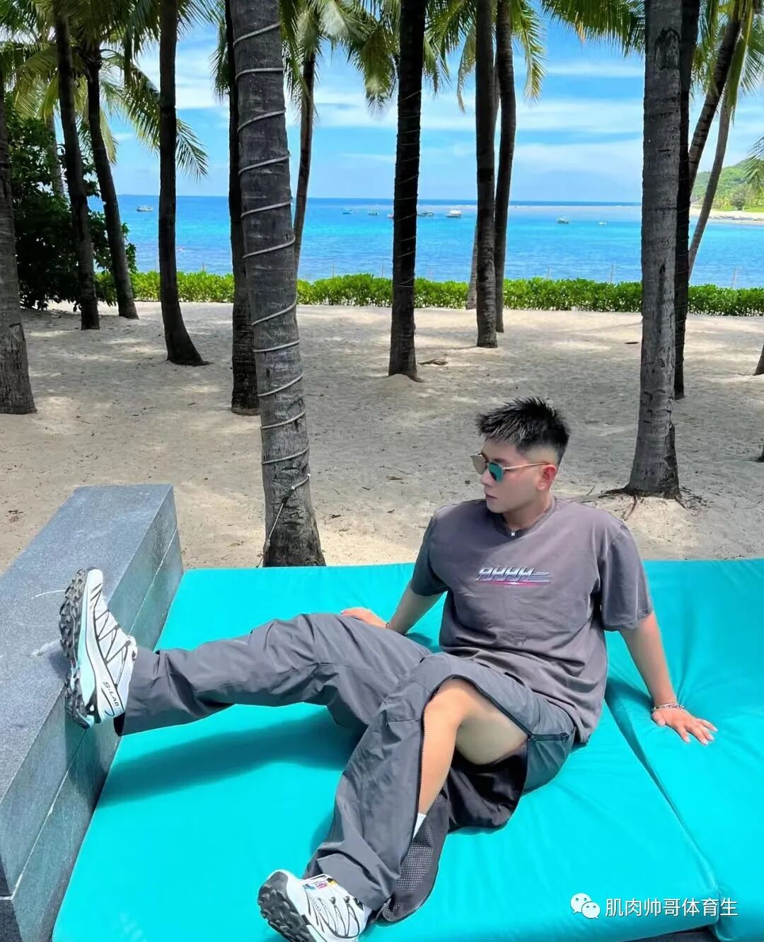 图片[12]-和小哥哥出去玩吗？美是真的美，晒是真的晒-小蓝短视频