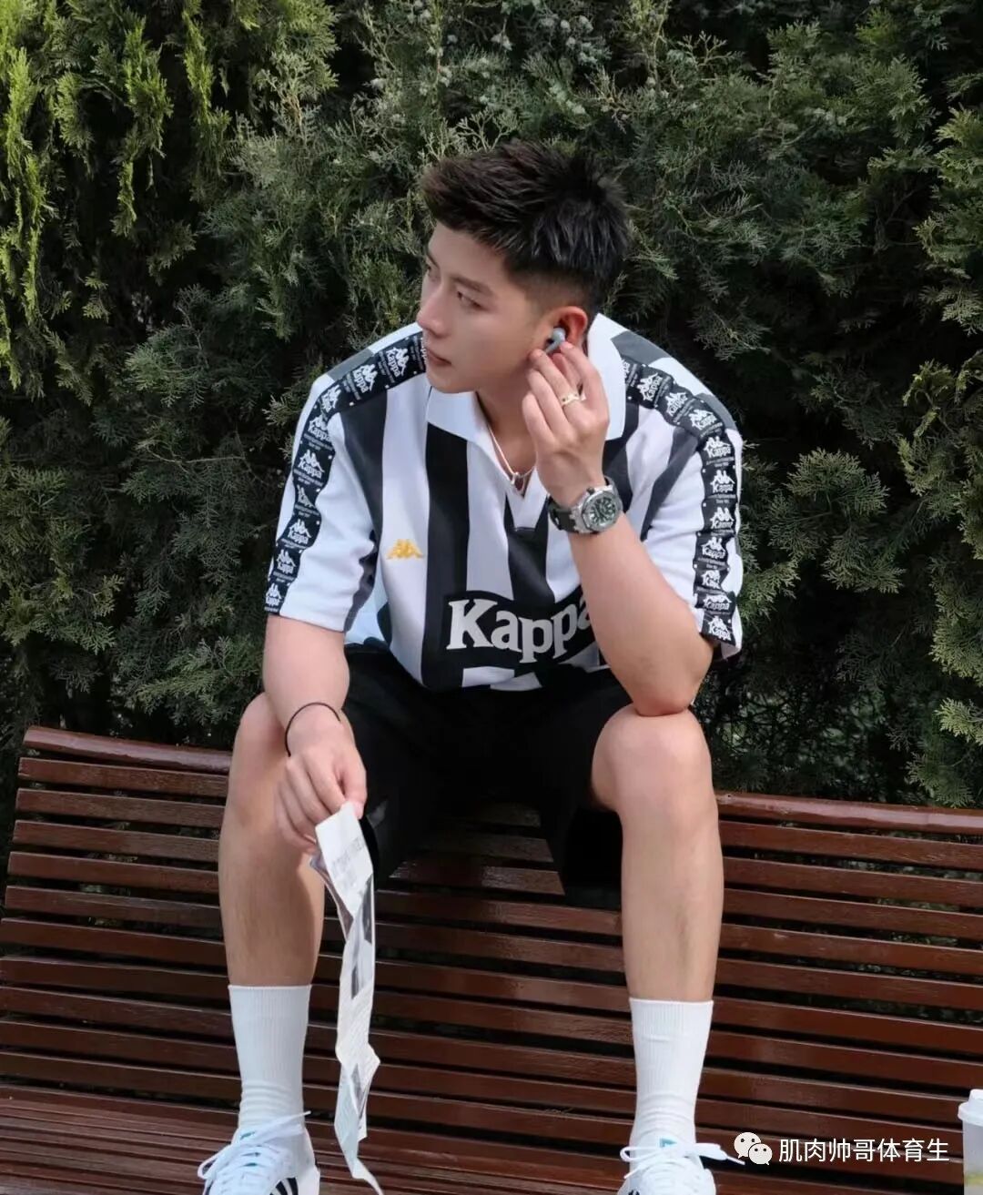 图片[1]-和小哥哥出去玩吗？美是真的美，晒是真的晒-小蓝短视频