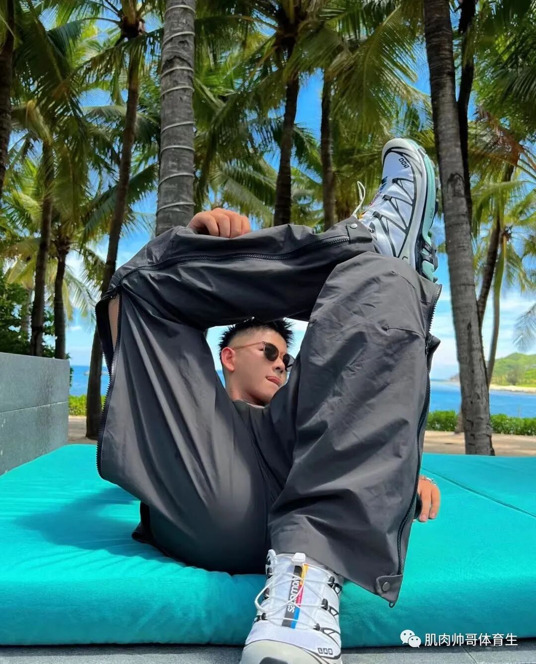 图片[16]-和小哥哥出去玩吗？美是真的美，晒是真的晒-小蓝短视频