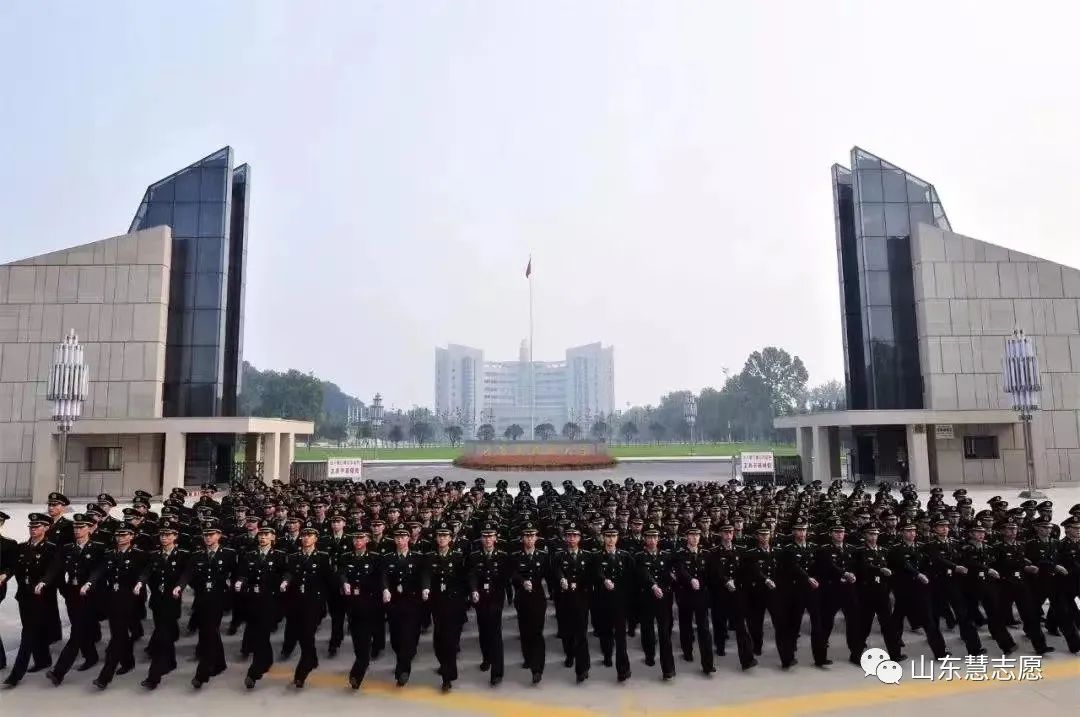 火箭軍大學畢業后前景_火箭軍工程大學青州_火箭.軍哪個專業最好