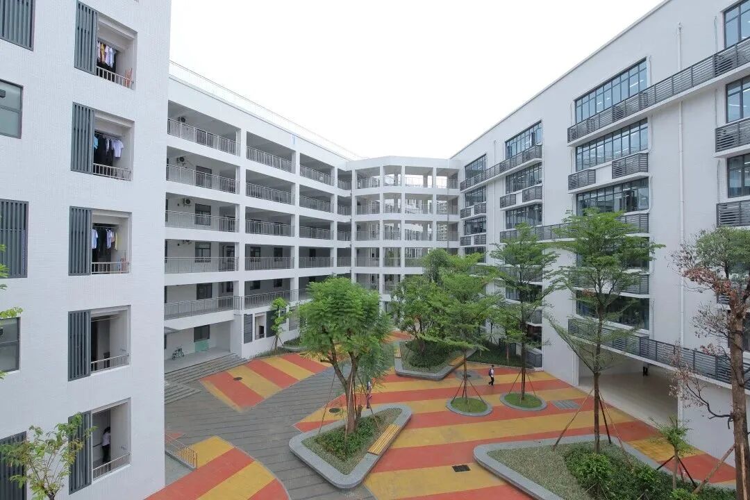 教师招聘佛山市成美初级中学面向全国招聘优秀教师第二批