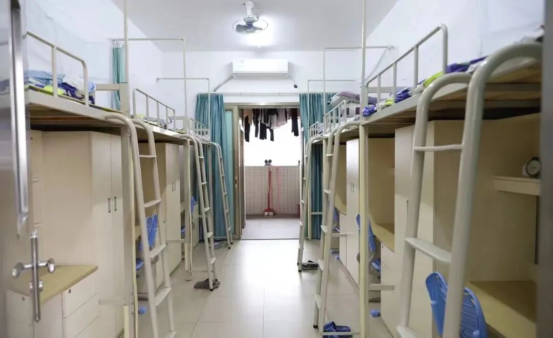 广州高中宿舍大pk,你最中意哪一所?