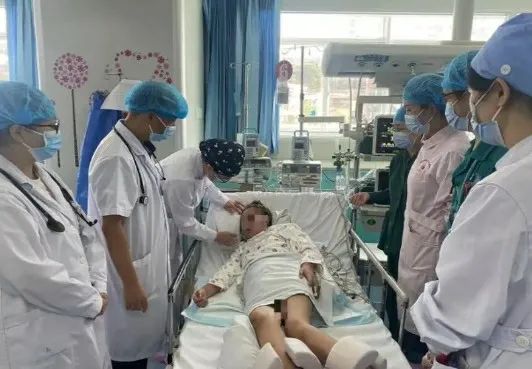 cle of events花季少女糖尿病酮症酸中毒昏迷半月，医护精心救治助其破茧重生