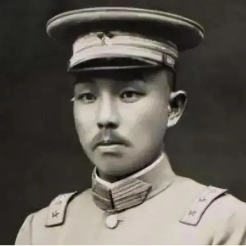 1935年选择刘湘1949年起义