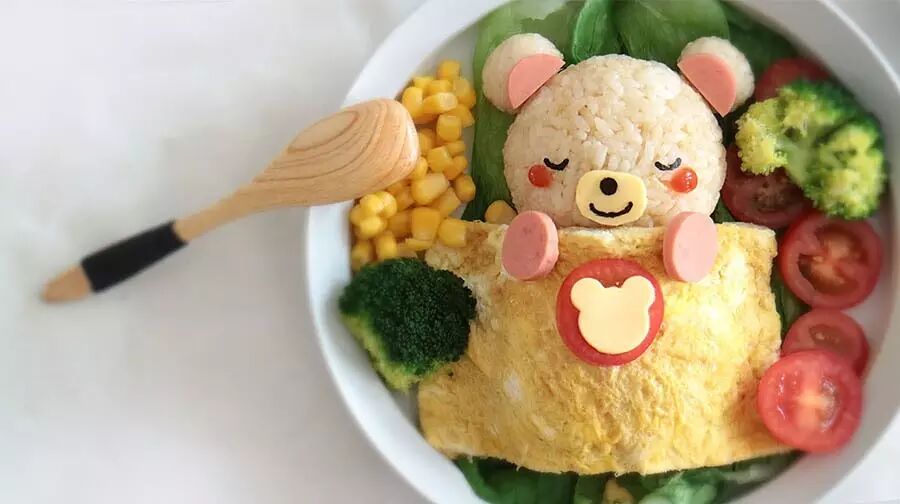 萌死人睡觉小熊蛋包饭