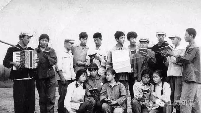 老照片- 77-78级大学生: 一个时代的符号(ZT) | www.wenxuecity.com 老照片- 77-78级大学生: 一个时代的符号(ZT) | www.wenxuecity.com