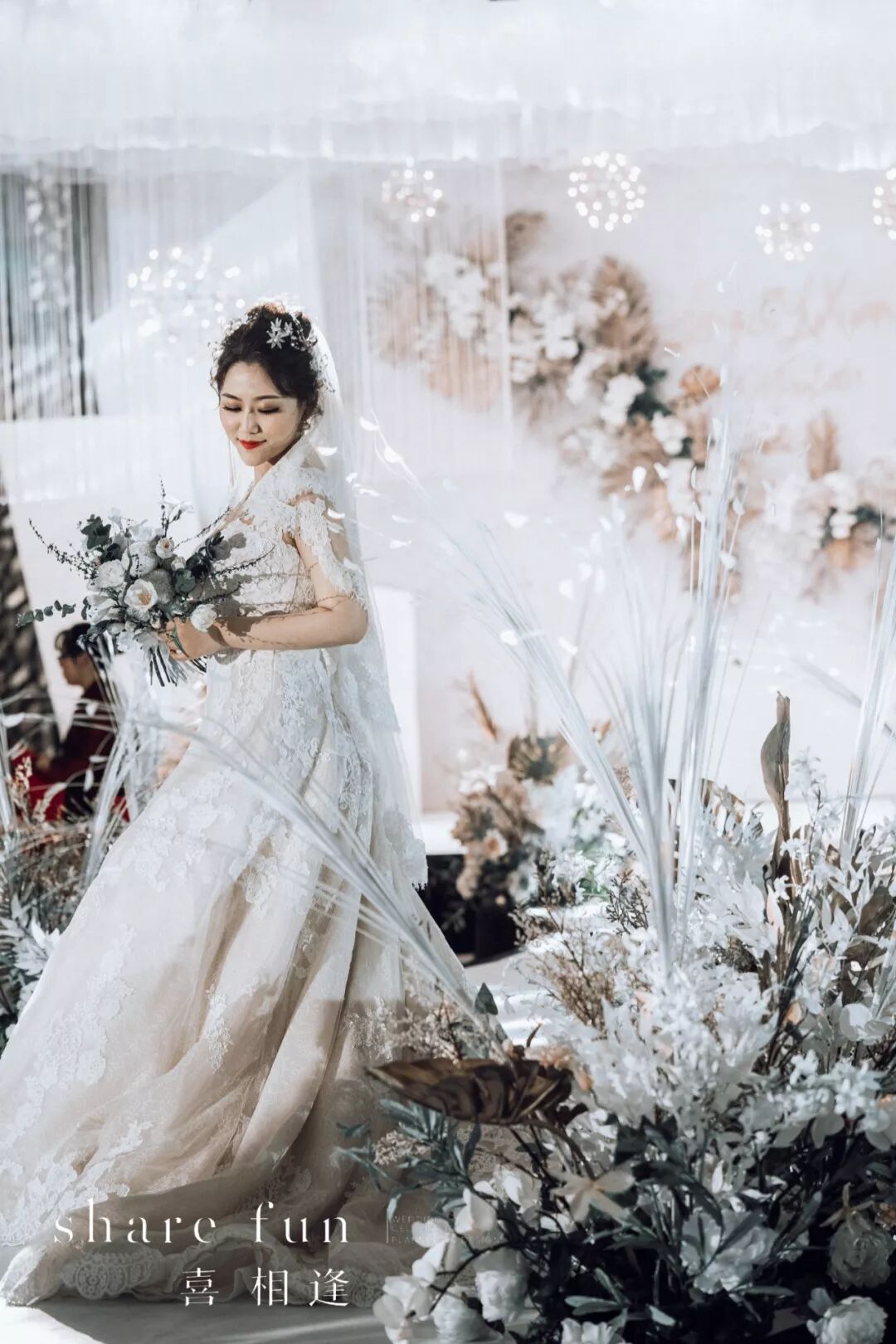 婚礼场布 | 白、灰、蓝、三色碰撞 给你不一样的婚礼体验