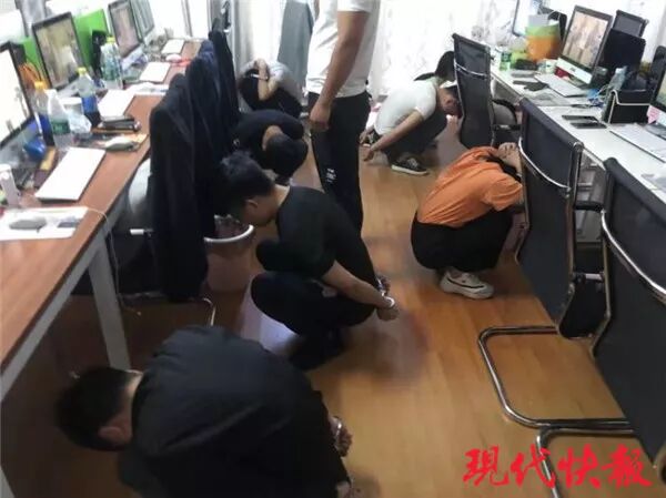 小伙炒股想要暴富 结果花60万玩了个“单机游戏”