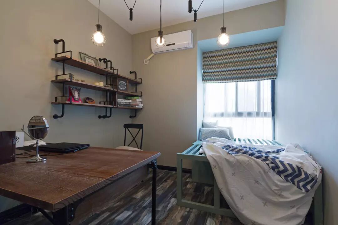 76平米混搭怀旧风，尽显小资风情