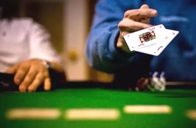 德州扑克“亮瞎眼的错误”排行榜！瞧瞧你上榜了没