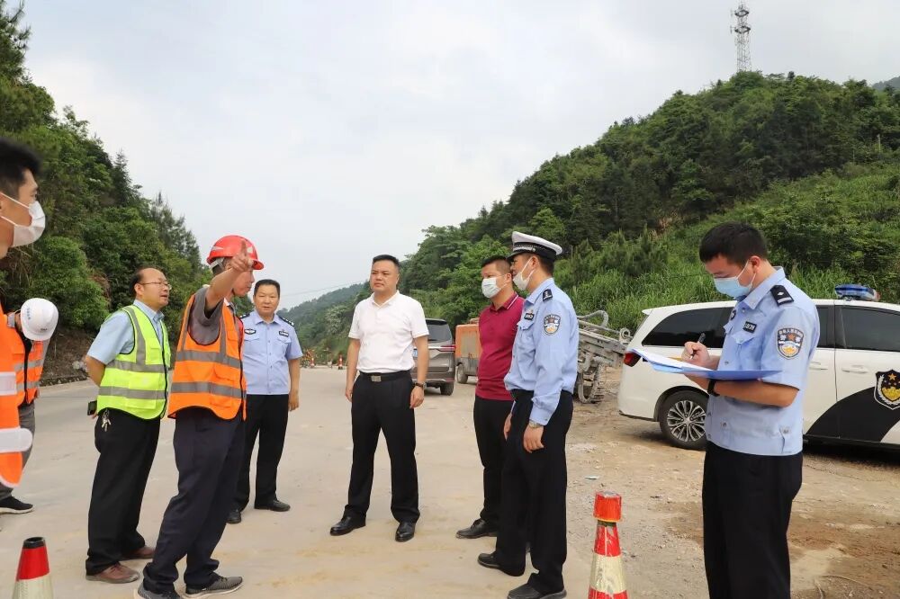 陈征明同志带队开展五一节前安全生产督查检查