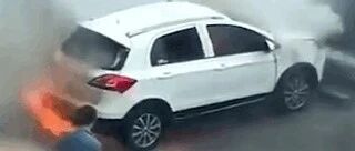 网曝云度电动车发生自燃：5罐灭火器灭不了火