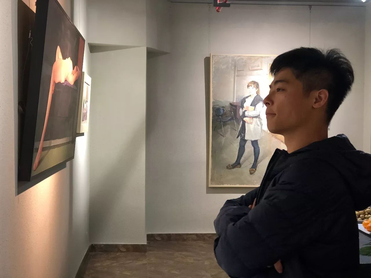 造型古典,表现当代 管建林油画作品展开幕