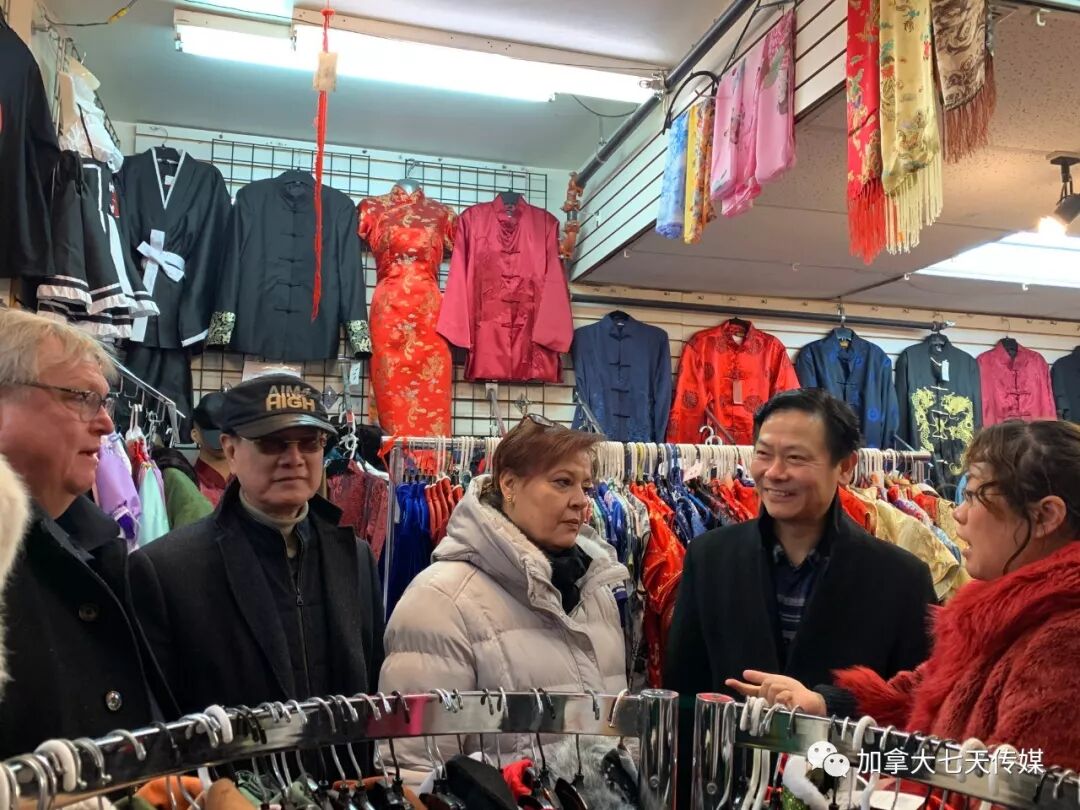 加拿大联邦、魁省议员现身蒙特利尔唐人街，为华人打Call