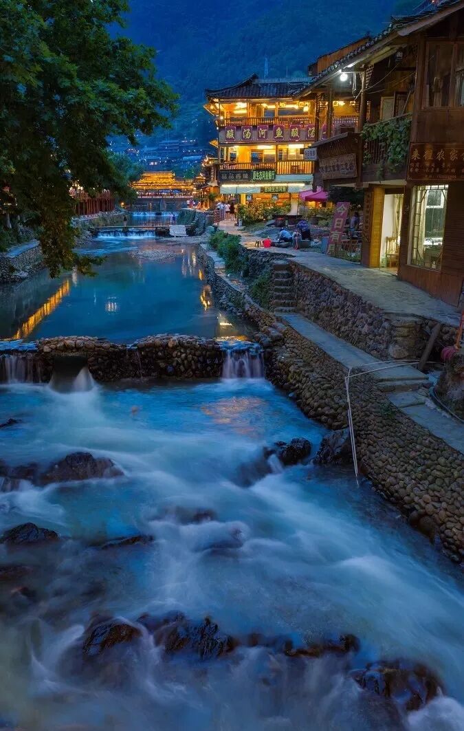 淡季去贵州旅游也太香了吧人少物价低再也不用当大怨种了