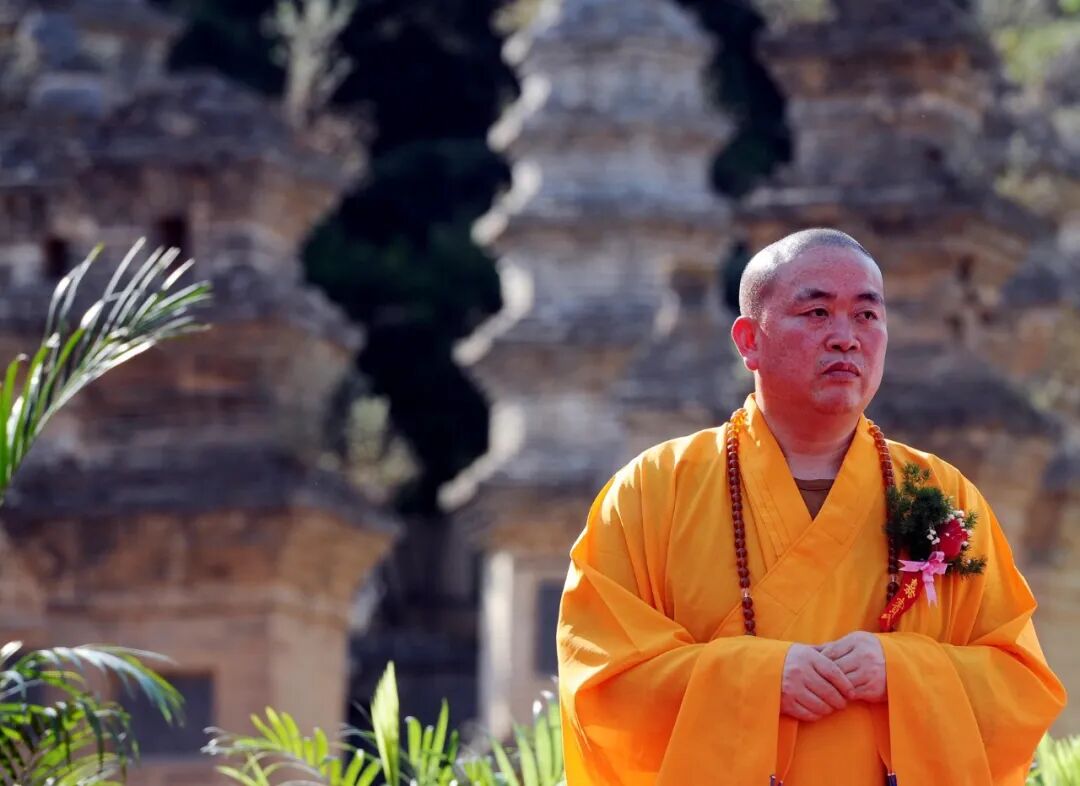 月薪700的少林寺住持为何总是上热搜
