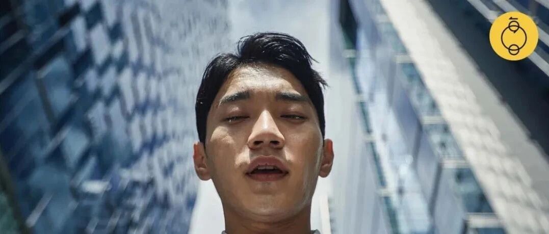 大厂审核员，走进残酷数字游戏