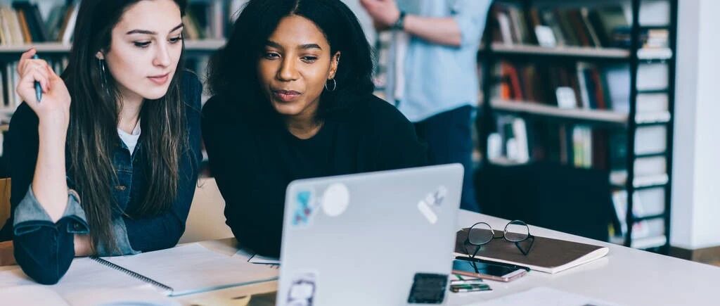 关于选拔国内本科生申请阿伯泰游戏开发硕士2022年春季班的通知