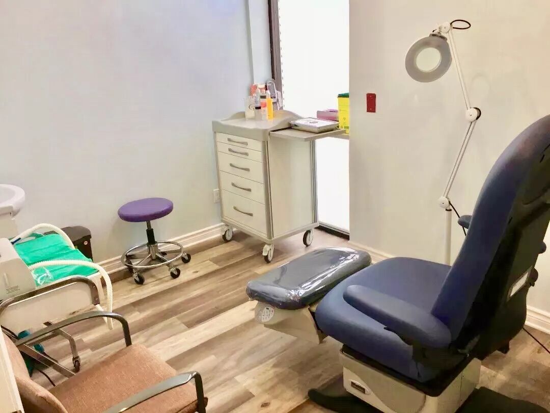 华人医师改行“修脚师”？渥太华首家华人【足病诊所】诞生！ 新华侨网