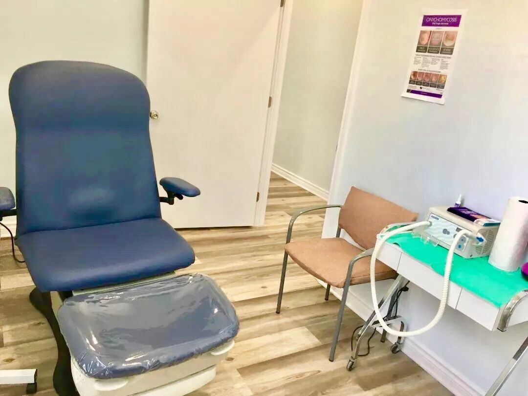 华人医师改行“修脚师”？渥太华首家华人【足病诊所】诞生！ 新华侨网