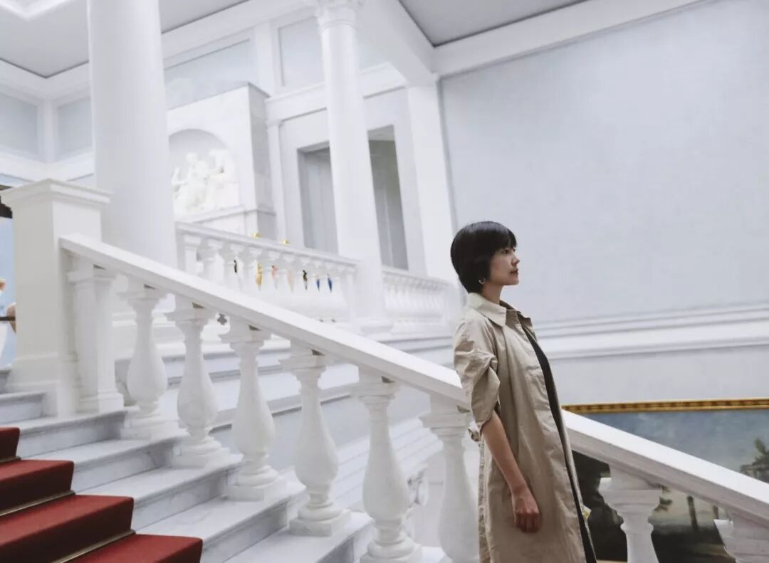 上了这座岛，不再理会世间的喧嚣